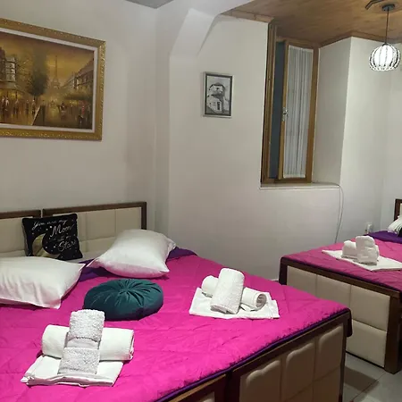 Murgana Guest house *