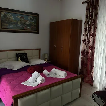 Murgana 招待所 Gjirokastër